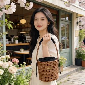 Bolso de Hombro de Mujer Estilo Bohemio Vintage con Cierre de Cremallera y Asa Única, Tejido a Crochet, para Primavera, Verano, Otoño e Invierno - Product Image 1