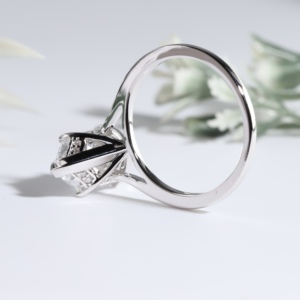 Anillo de Diamantes de Corte Hexagonal en Oro Blanco, Diseño Premium de Seis Puntas, Anillos de Boda Solitarios con Diamantes Brillantes para Mujer - Product Image 4
