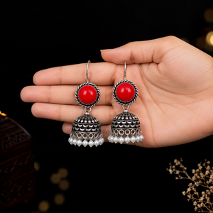 Boucles d'oreilles Jhumka vintage rouges oxydées avec pampilles de perles, bijoux indiens traditionnels, fabricant en gros - Product Image 4