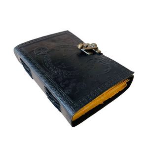Journal en cuir noir fait à la main avec un motif de dragon en relief, carnet d'écriture vintage, carnet de croquis vierge, cadeau pour homme et femme avec serrure - Product Image 1