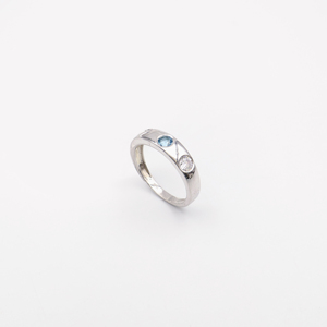 Delicioso anillo de topacio azul con forma redonda, tamaño de 4 mm, elegante y con estilo, accesorio de moda para mujer para uso diario - Product Image 1