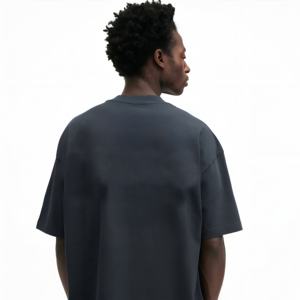 Camiseta Unisex Negra Oversize de Algodón, Estilo Casual Urbano, Corte Holgado, Manga Corta, Moda de Verano, Básica, con Logotipo Personalizado, Venta al Por Mayor - Product Image 4