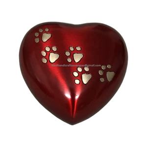Urne en laiton gravée d'une patte américaine en forme de coeur Conteneur commémoratif rouge Cendres d'animaux humains Chien Restes de chat Funérailles Pot décoratif - Product Image 1