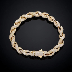 Pulsera de Cadena de Cuerda con Diamantes de Moissanita Redondos Iced Out, Claridad VVS, Oro Sólido de 18K, Cierre de Seguridad Tipo Caja, Estilo Hip Hop - Product Image 1