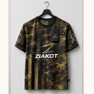 Camiseta de rendimiento Ziakot Industry personalizada con camuflaje en negro y dorado antiguo, homenaje al servicio, al por mayor - Product Image 1