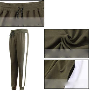 Ensemble de survêtement élégant pour homme, idéal pour les entraînements, les voyages et les tenues décontractées, design athlétique moderne, coupe confortable et coutures durables. - Product Image 4