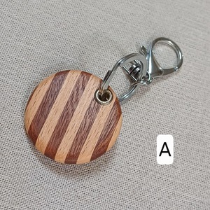 Daily Wear Wooden <b>Key</b> <b>Chains</b> Comfortable Wooden <b>Key</b> <b>Chains</b> Lightweight Style Wooden <b>Key</b> <b>Chains</b> Wholesale Factory Item Use Wooden - Product Image 5