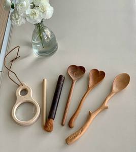 Meilleur prix Cuillère En Bois De Noix De Coco Vietnam Artisanat avec Cuillère Écologique 99 Or Données En Gros - Product Image 1