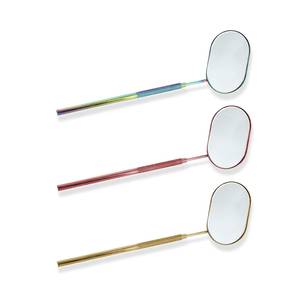 Espejo de Maquillaje con Mango Metálico Colorido y Superficie de Reflejo Ovalada de Cristal - Product Image 3