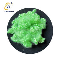 100% recyclé et régénéré 15D64mm vert fibre de polyester creuse HCS matériel de filature pour couettes et jouets en peluche