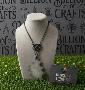 Collar con Colgante de Mitología Vikinga, Amuleto Nórdico Forjado por Ferretero, Joyería Gótica Medieval Hecha a Mano - Product Image 3