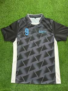 Ensemble de maillot de football sublimé à manches courtes en polyester pour adultes, col en V, short de sport avec cordon de serrage - Product Image 3