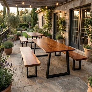 Ensemble de table à manger en bois de suar massif avec bord naturel, 2 bancs, pieds trapézoïdaux en métal noir, style industriel rustique, meubles de patio extérieur - Product Image 5