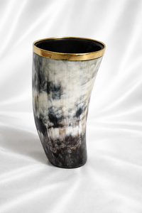 Jarra de Cerveza Vikinga Hecha a Mano, de Cuerno Natural de Búfalo con Borde de Latón, Ecológica y Duradera, Copa Medieval de la Mitología Nórdica - Product Image 2