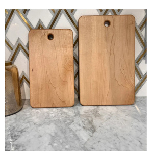 Planche à découper en bois unique et de qualité supérieure, élégante et durable, pour cuisines modernes - Product Image 4