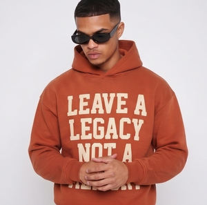 Ensemble de survêtement en molleton épais pour homme, avec impression en relief personnalisée, sweat à capuche oversize et pantalon de survêtement à jambes larges, style streetwear, ensemble assorti pour l'hiver - Product Image 3