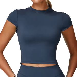 Haut de sport décontracté en nylon et élasthanne, col rond, t-shirt à manches courtes, design personnalisé pour la course à pied et le yoga, respirant, ajusté, haut de yoga - Product Image 1