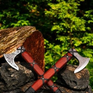 Hacha de doble hoja con mango rojo y empuñadura negra, cabeza de acero forjado, estilo tomahawk, hacha de supervivencia. - Product Image 3