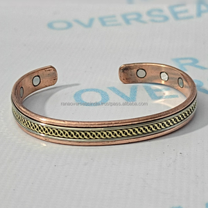 Pulsera Terapéutica de Cobre Ecológica Premium Rana Overseas Inc. con 6 Imanes Potentes y Modernos para el Alivio Efectivo del Dolor Nervioso e Inflamación - Product Image 1