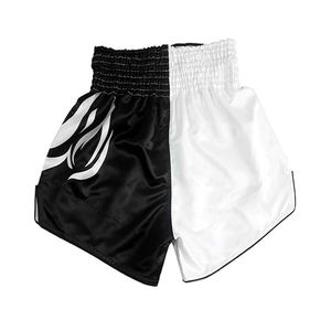 Shorts de Muay Thai personnalisés noir et rouge en satin premium, pantalons de kickboxing, vente en gros, patchwork tribal, ourlet incurvé, vêtements d'entraînement de boxe - Product Image 5