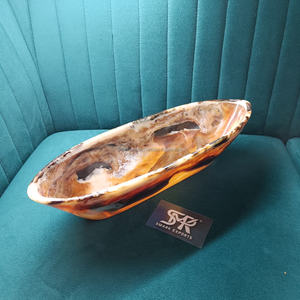 Bandeja Moderna de Resina Hecha a Mano con Acabado Brillante y Suave, Estilo Ángel, para Decoración de Mesa de Centro y Exhibición Premium en el Hogar - Product Image 6