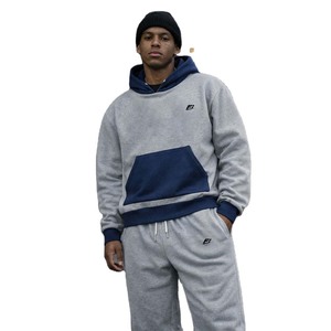 Ensemble de survêtement pour homme avec broderie de logo personnalisé, en molleton de coton épais, style streetwear, comprenant un sweat à capuche et un pantalon de survêtement contrastés - Product Image 2