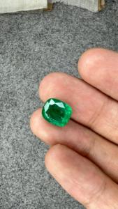 Émeraude naturelle de 3,72 carats, provenant de la mine de Zambie, de forme coussin, vert vif, pierre précieuse pour bague de luxe, pendentif, bijoux - Product Image 6