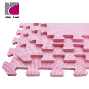 Colchoneta Profesional para Gimnasio de Combate, 20 mm de Grosor, Espuma con Textura Cruzada, Certificación ASTM EN71 UKAS - Product Image 1