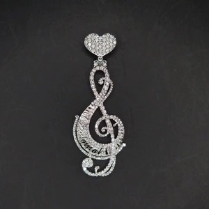Pendentif Note de Musique en Argent 925, Pendentif Musical Personnalisé en Moissanite VVS, Pendentif Hip-Hop Iced Out, Cadeau Parfait pour Musiciens et Artistes - Product Image 1