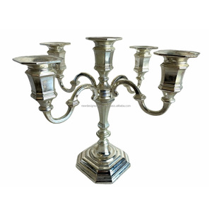 Candelabro de Metal Fundido Resistente de 5 Brazos • Decoración de Mesa de Boda de Lujo con Diseño Arquitectónico - Product Image 5