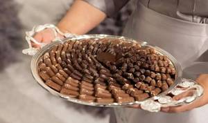 Bandeja de Exhibición de Chocolate Gourmet Premium, Accesorios de Presentación de Lujo para Panadería, Colección de Vajilla Moderna y de Lujo para Restaurantes y Cafeterías - Product Image 4
