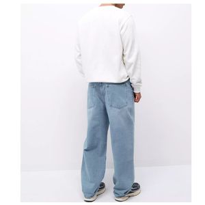 Pantalon en jean vintage bleu clair pour homme moderne – Vente en gros personnalisée, coupe décontractée, style streetwear - Product Image 4