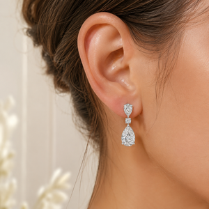 Élégantes boucles d'oreilles clous en argent sterling 925 avec diamants de laboratoire taille marquise et poire, couleur D-E, certifiés IGI - Product Image 2