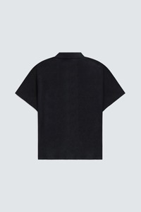 เสื้อยืดผู้ชายสไตล์วินเทจทรงโอเวอร์ไซส์ ผ้าฝ้าย 100% สำหรับฤดูใบไม้ผลิและฤดูร้อน ดีไซน์ใหม่ สไตล์ลำลอง ผ้าเจอร์ซีย์ย้อมสีพื้น น้ำหนัก 220 กรัม พร้อมโลโก้ด้านหน้า - Product Image 6
