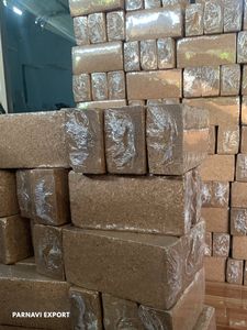 อิฐใยมะพร้าวขายส่ง - ขนาด 30x30x10 ซม. น้ำหนัก 5 กก. ต่อชิ้น อิฐใยมะพร้าวค่า EC ต่ำ ปริมาณน้ำ 60 ลิตร หลังการแช่ - Product Image 2