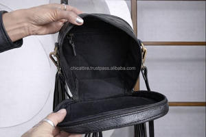 Sac à bandoulière en cuir de vachette fait main de style vintage, bohème, dernier cri, design occidental, couleur noire - Product Image 5