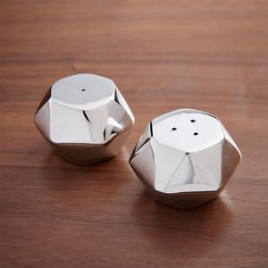 Juego de Salero y Pimentero con Corte de Diamante, Vajilla Metálica de Lujo para Cocina, Accesorio Moderno para Mesa de Comedor en Oro y Plata, Diseño Único - Product Image 3