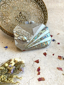 Artesanía de lujo hecha a mano madre de perla embrague fregona latón diseñador Metal noche bolsa para bodas y fiestas precios - Product Image 5