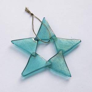 Collar con Colgante de Resina Teñida a Mano TCE, Joyería de Inspiración Natural, Regalo Minimalista de Moda para Mujer, Hecho por Artesanos - Product Image 2