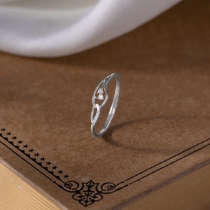 Anillo Minimalista con Diseño de Hoja y Diamante Natural en Plata de Ley 925 |   Anillo Elegante para Uso Diario para Mujer - Product Image 2