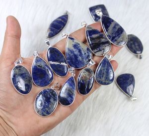 Pendentif en pierre précieuse naturelle Lapis Lazuli / Sodalite, plaqué argent sterling 925, ovale en forme de goutte, fait main, breloques de bijoux, vente en gros - Product Image 5