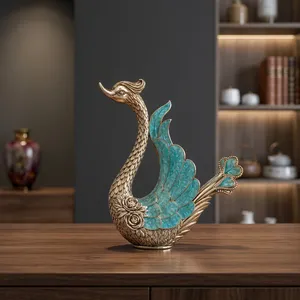 Sculpture de luxe en métal Paon et Cygne avec motif de plumes émaillées turquoise, finition or antique, pièce décorative d'oiseau - Product Image 5
