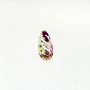 Parche de goma de PVC suave personalizado Quan Chi, diseño de corazón y flor, lentejuelas, accesorio de moda para coser para sombreros - Product Image 2