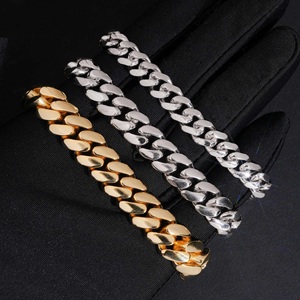 Conjunto de Collar de Cadena Cubana de Lujo con Incrustaciones de Moissanita en Plata de Ley y Chapado en Oro, Joyería Hip Hop con Cierre de Moissanita Engastado en Puntas - Product Image 3