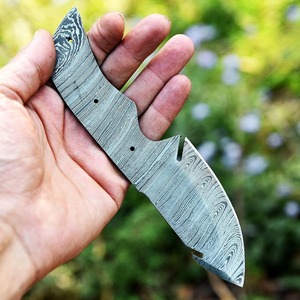 Cuchillo de Caza y Camping de Hoja Fija Forjado a Mano en Acero de Damasco, Personalizable OEM, con Punta de Gota y Filo Recto - Product Image 5