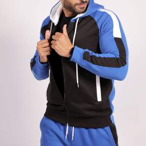Ensemble de survêtement sportif polyvalent pour homme avec logo personnalisé, idéal pour le jogging, la course et l'entraînement en salle de sport - Product Image 4