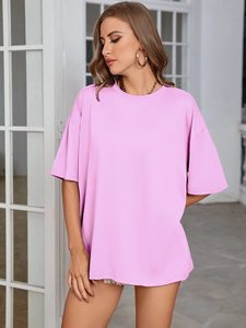 เสื้อยืดพรีเมียมสำหรับผู้หญิง คอกลม แขนสั้น ลายกราฟิก - Product Image 4