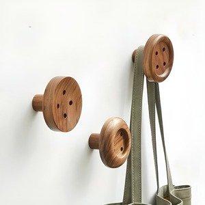 Gancho de Pared con Forma de Botón de Madera Maciza, Soporte de Almacenamiento Creativo para Botones, Organizador Decorativo para Manualidades - Product Image 1