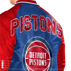 แจ็คเก็ตบอมเบอร์ผ้าซาตินลายปะติดพรีเมียม ปักลาย 3 มิติแบบกำหนดเอง แจ็คเก็ตวาร์ซิตี้คุณภาพสูง เสื้อแจ็คเก็ตสตรีทแวร์สำหรับทุกเพศ - Product Image 4