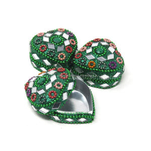 กล่องใส่ยาเม็ดรูปหัวใจน่ารักประดับลูกปัดพร้อมตกแต่งด้วยกลิตเตอร์เคลือบเงา กล่องเก็บของพกพาทำมือสำหรับผู้หญิงใส่เครื่องประดับ - Product Image 6